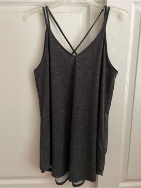 NWT Lularoe Daniella tank top heathered dark gray Medium